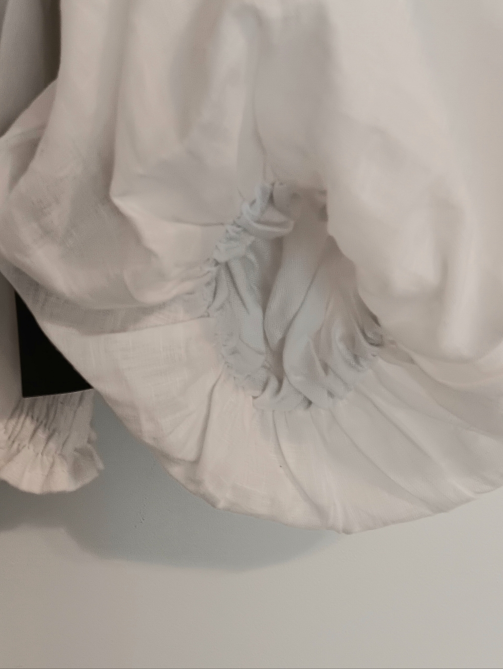 Faithfull the Brand Barnette White Linen Puff-Sleeve Square-Neck Crop Smock Top - Picture 8 of 12